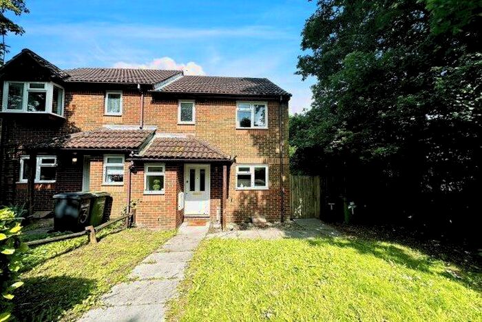 3 Bedroom Property To Rent In Mallards Road, Southampton, SO31