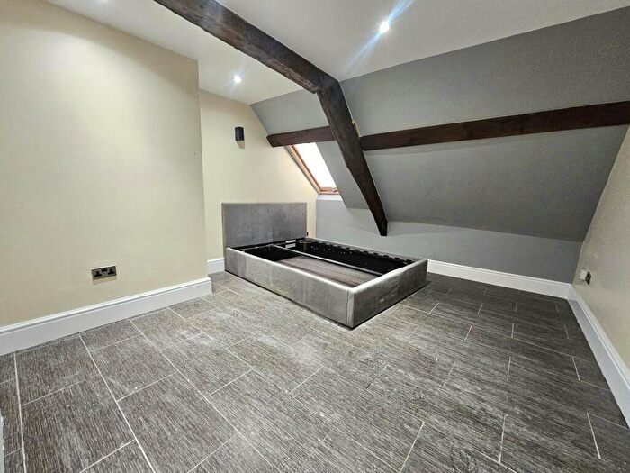 1 Bedroom Apartment To Rent In Ty-Gloch, Bear Lane, Brecon, LD3