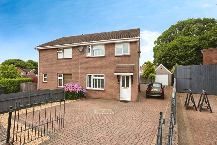 3 Bedroom Semi-Detached House For Sale In Lundy Drive, St. Julians, Newport, NP19