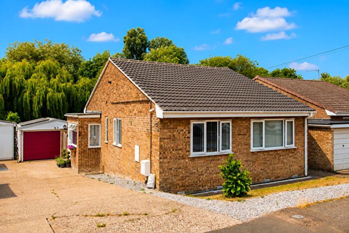 3 Bedroom Bungalow For Sale In Hillside Crescent, Weldon, Corby, NN17