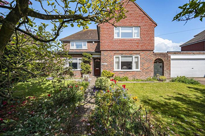3 Bedroom Detached House For Sale In Cornfield Road, Seaford, BN25