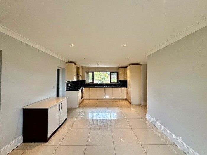 5 Bedroom Property To Rent In Ardnave Crescent, Southampton, SO16
