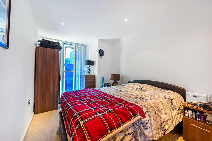 2 Bedroom Apartment To Rent In Ability Place Milharbour, E14