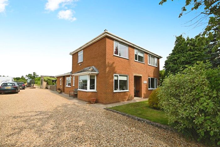 4 Bedroom Detached House For Sale In Seas End Road, Moulton Seas End, Spalding, PE12