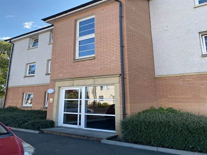 2 Bedroom Flat To Rent In Florence Place, Perth, PH1