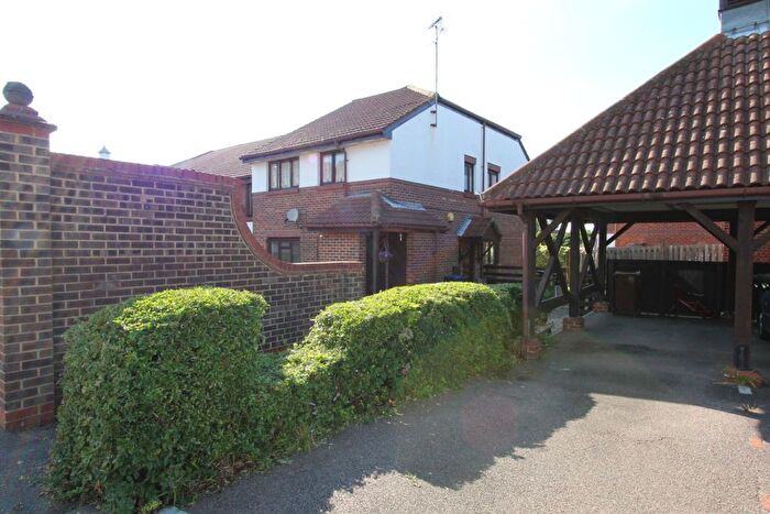 2 Bedroom Flat To Rent In Duarte Place, Duarte Place, Grays, RM16