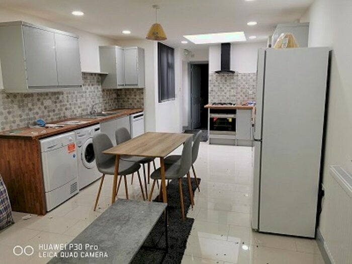 6 Bedroom Terraced House To Rent In Tiverton Road, Selly Oak, B29