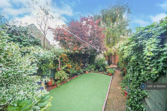 2 Bedroom Terraced House To Rent In Cardigan Street, Luton, LU1