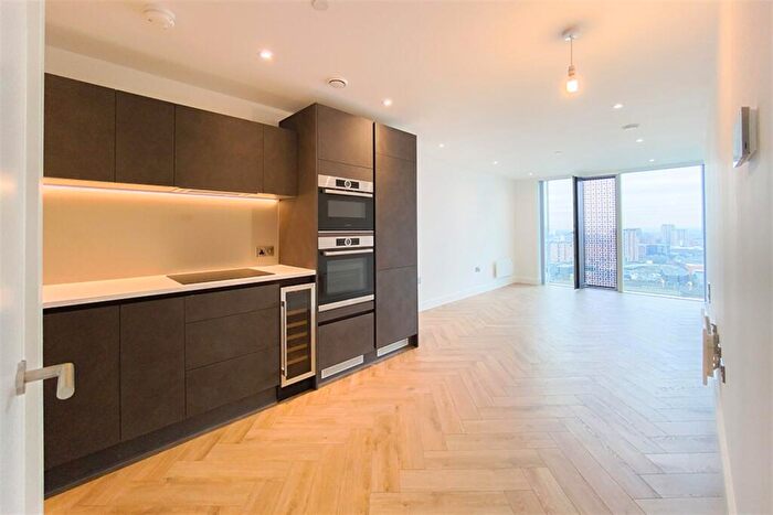 1 Bedroom Apartment To Rent In Elizabeth Tower, M15