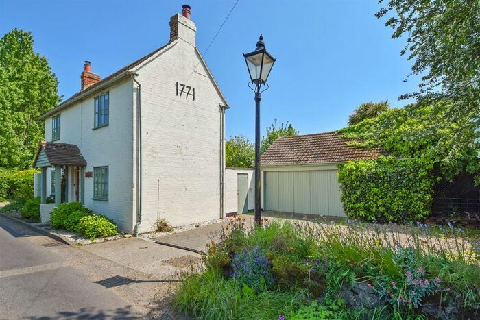 3 Bedroom Detached House For Sale In Highstead, Chislet, Canterbury, CT3