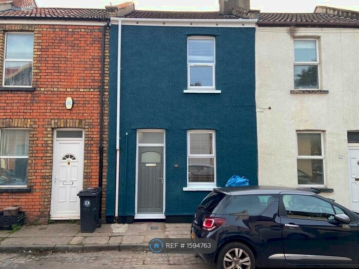 2 Bedroom Terraced House To Rent In North Road, Ashton Gate, Bristol, BS3