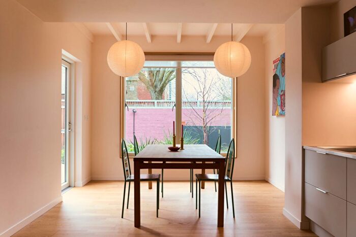 3 Bedroom Semi Detached House To Rent In Bowness Close, Rhodes Estate, London, E8