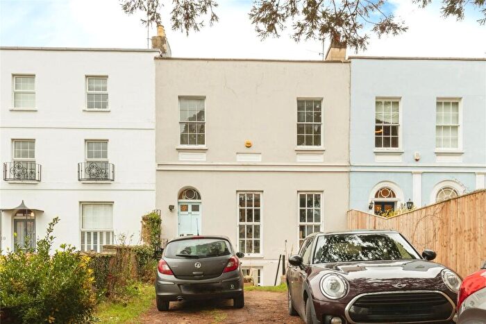 2 Bedroom Property To Rent In London Road Cheltenham, GL52