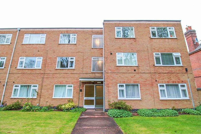 2 Bedroom Flat To Rent In Calbri Court, Leicester, LE2