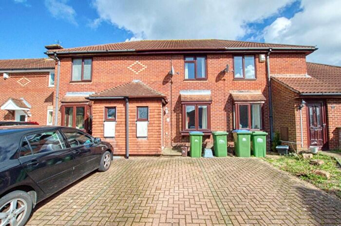 2 Bedroom Terraced House For Sale In Millbridge Gardens, Southampton, Hampshire, SO19