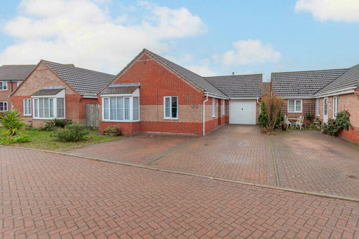3 Bedroom Detached Bungalow For Sale In Mallard Way, Hollesley, IP12