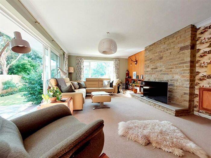 4 Bedroom Detached Bungalow For Sale In Stoke Close, Seaford, BN25