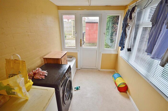 2 Bedroom Semi-Detached Bungalow For Sale In Viking Way, Holland-on-Sea, CO15