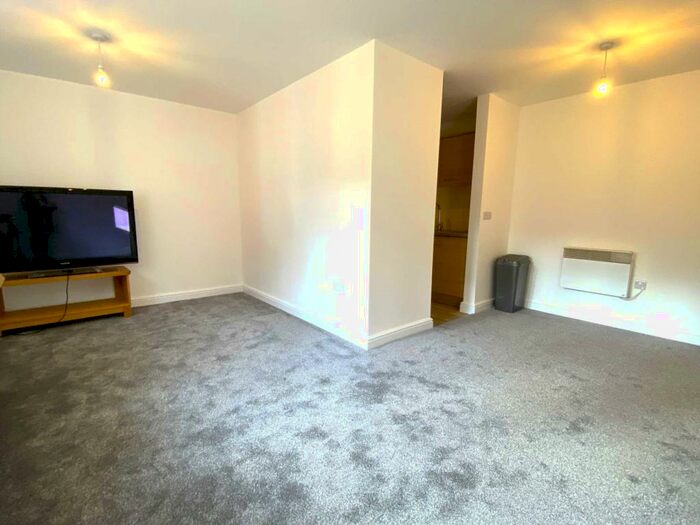 2 Bedroom Apartment To Rent In Back Lane, Canterbury, CT1