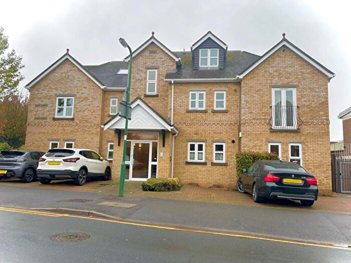 2 Bedroom Flat To Rent In Tate Road, Lara Lodge, SM1