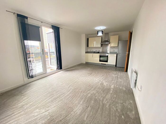 2 Bedroom Flat To Rent In Quantum, Chapeltown St, Manchester, M1
