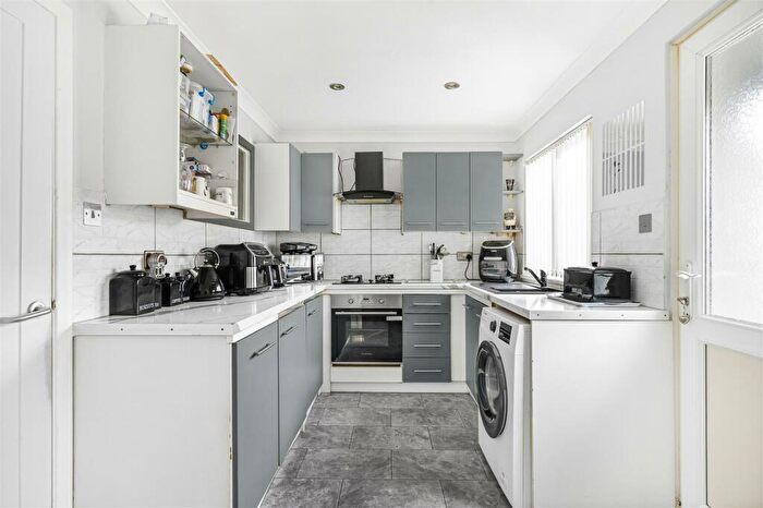 2 Bedroom Detached Bungalow For Sale In Arundel Road, Peacehaven, BN10