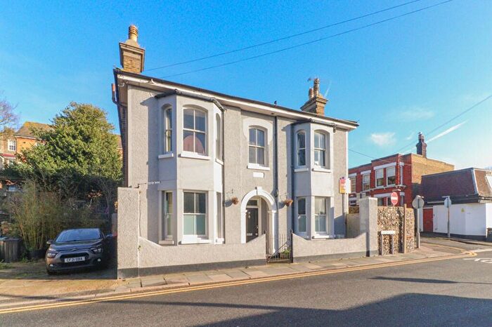 4 Bedroom Detached House For Sale In Eaton Road, Margate, Kent, CT9