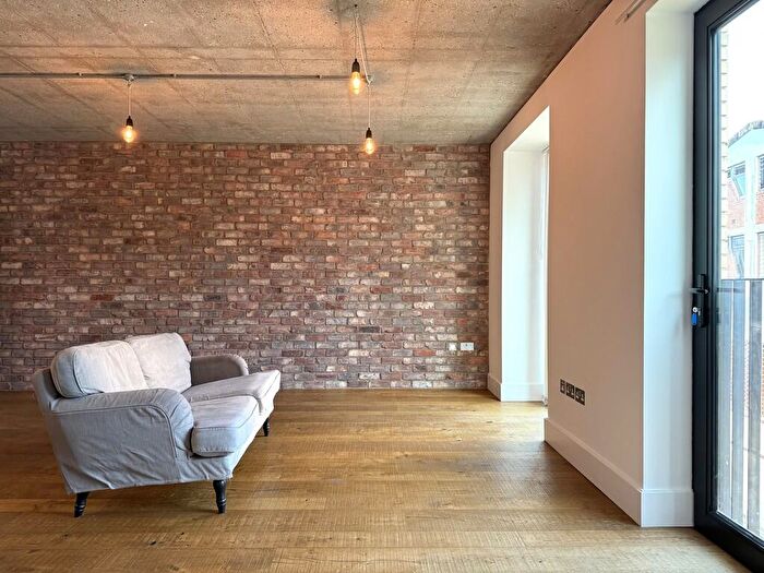 1 Bedroom Apartment To Rent In Lamb Lane, London, E8