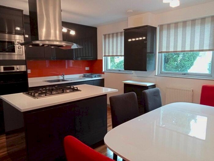 2 Bedroom Flat To Rent In Artesian Road, London, W2