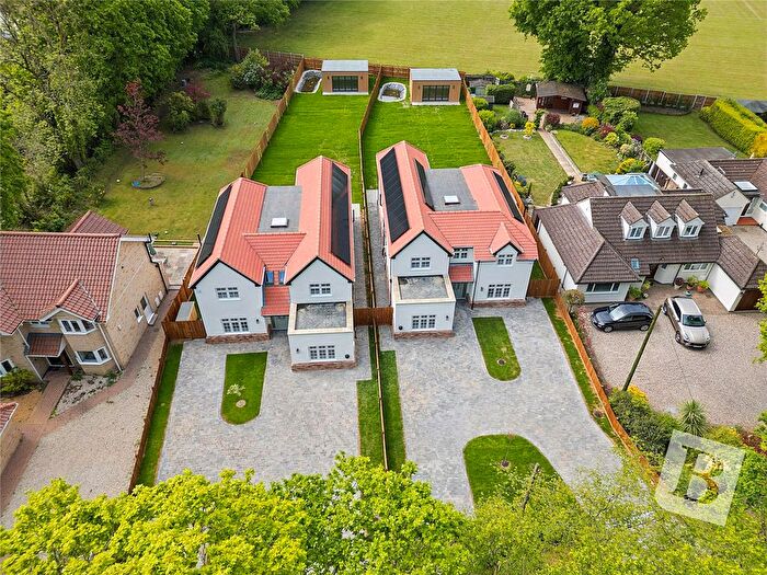 5 Bedroom Detached House For Sale In School Road, Kelvedon Hatch, Brentwood, Essex, CM15