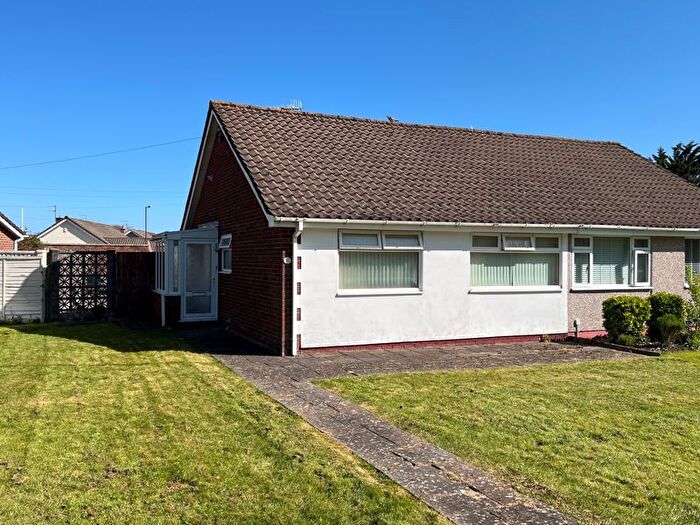 2 Bedroom Semi-Detached Bungalow For Sale In Whitchurch Lane, Whitchurch, Bristol, BS14