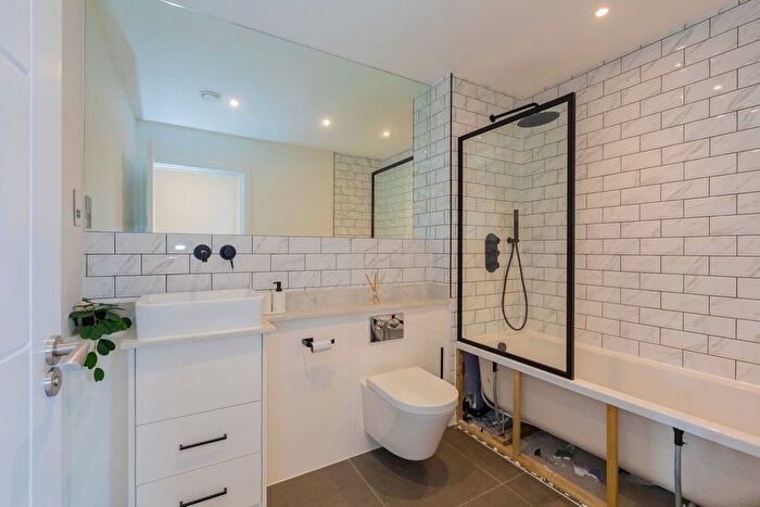 1 Bedroom Flat For Sale In Nord Court, Church Road, Northolt, UB5