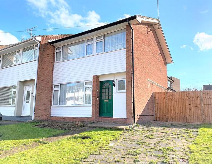 3 Bedroom Property To Rent In River Road, Brentwood, CM14