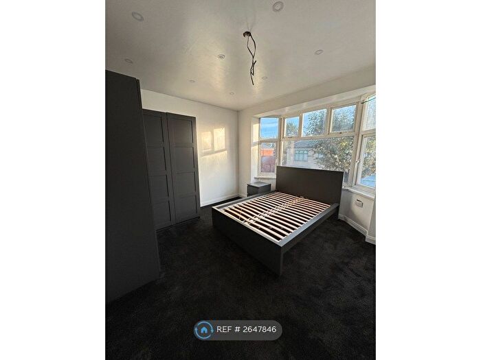 3 Bedroom Flat To Rent In Coventry, Coventry, CV3