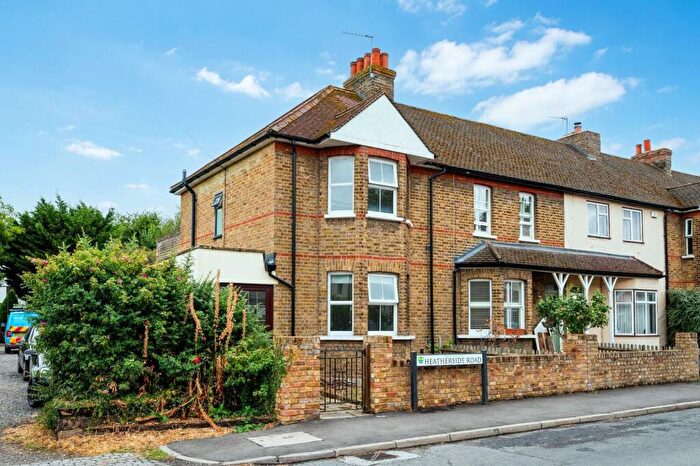 2 Bedroom End Of Terrace House For Sale In Heatherside Road, Epsom, KT19