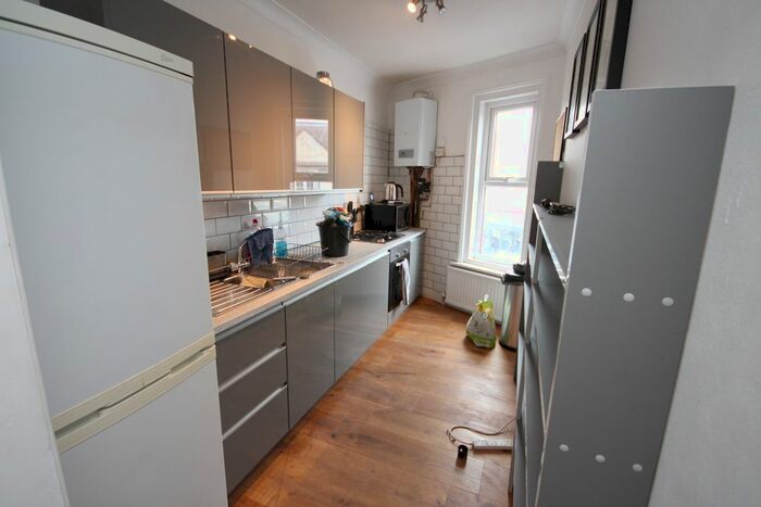 2 Bedroom Flat To Rent In Charminster Road, Bournemouth, BH8