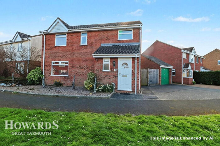 4 Bedroom Detached House For Sale In Wight Drive, Caister-on-Sea, NR30