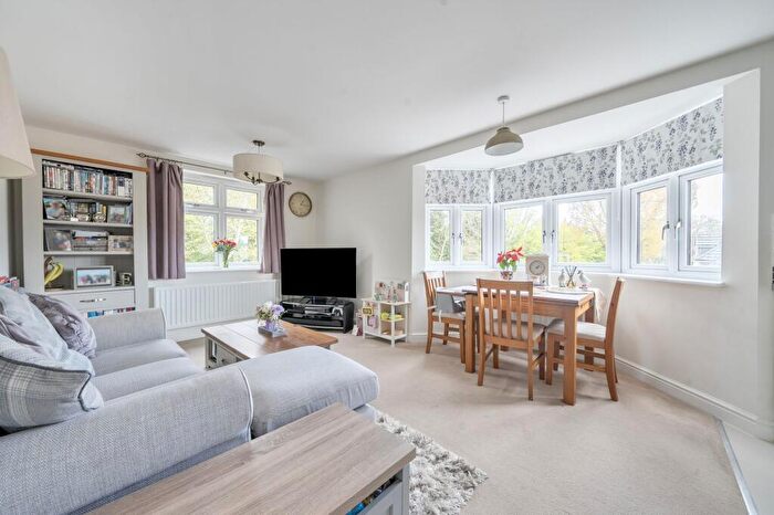 2 Bedroom Flat For Sale In Loder Lane, Wilton, SP2