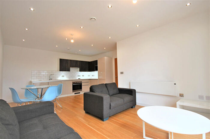 2 Bedroom Apartment To Rent In Vimto Gardens, Chapel Street, Salford, M3