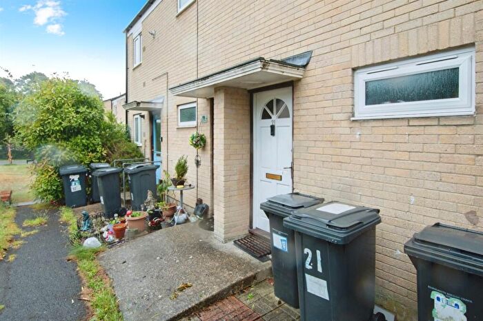 2 Bedroom Flat To Rent In Wescott Way, Bournemouth, BH11