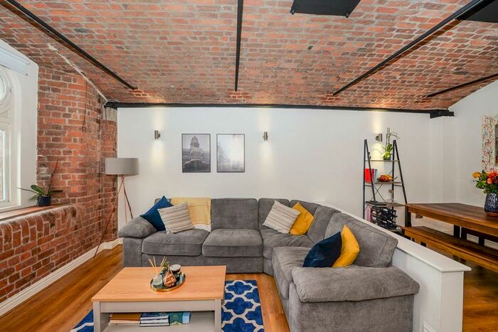 2 Bedroom Apartment To Rent In Waterloo Road, Liverpool, L3