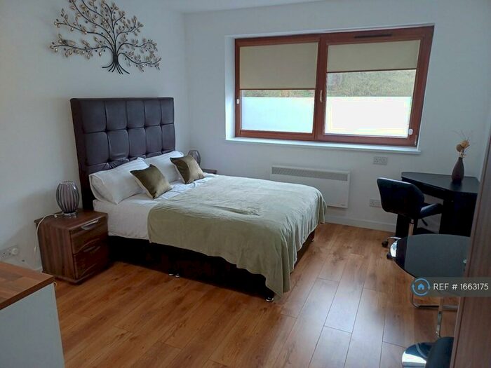 Studio To Rent In Lower Bryan Street, Stoke-On-Trent, ST1