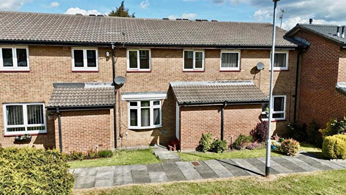 3 Bedroom Terraced House For Sale In Jedburgh Close, Gateshead, NE8