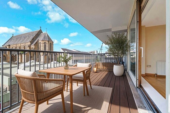 1 Bedroom Flat For Sale In St. Valentine Terrace, Glasgow, Lanarkshire, G5