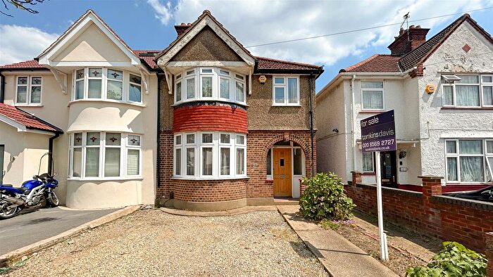 3 Bedroom Semi-Detached House To Rent In Meadow Waye, Heston, Hounslow, TW5