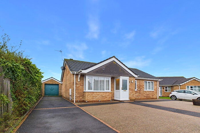 3 Bedroom Detached Bungalow For Sale In Blackthorn Close, Lincoln, LN2