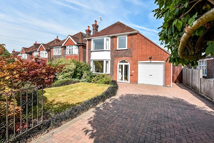 3 Bedroom Detached House To Rent In East Meads Guildford, GU2
