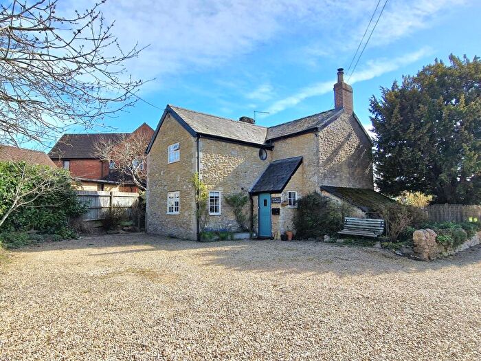 4 Bedroom Detached House For Sale In The Old School House, Rectory Lane, Bicester, Oxfordshire, OX27