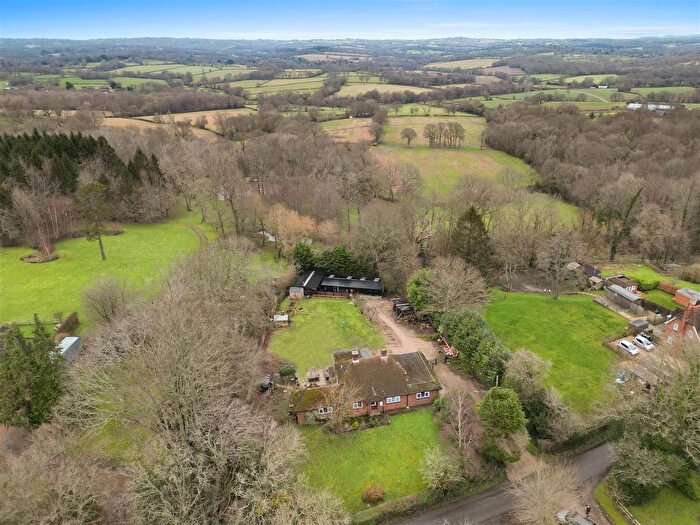 5 Bedroom Detached Bungalow For Sale In Cinderford Lane, Hellingly, BN27