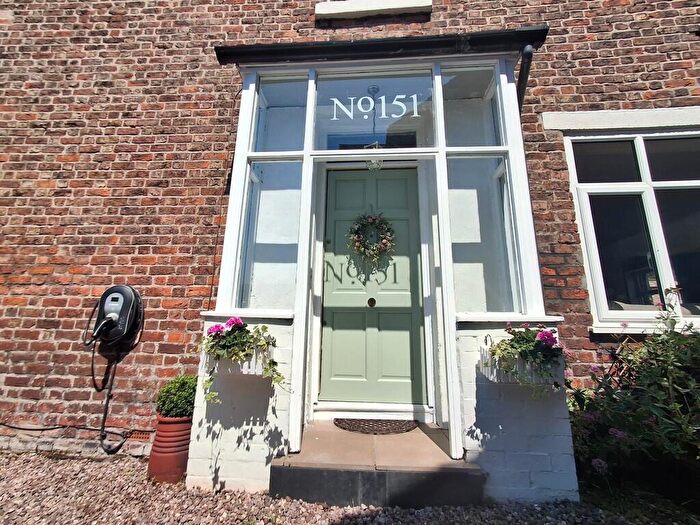 5 Bedroom Semi Detached House For Sale In Mount Road, CH45